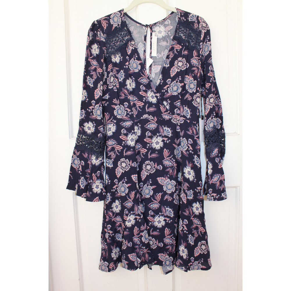 ASTR Nordstrom Navy Blue Pink Floral Dress Lace Small